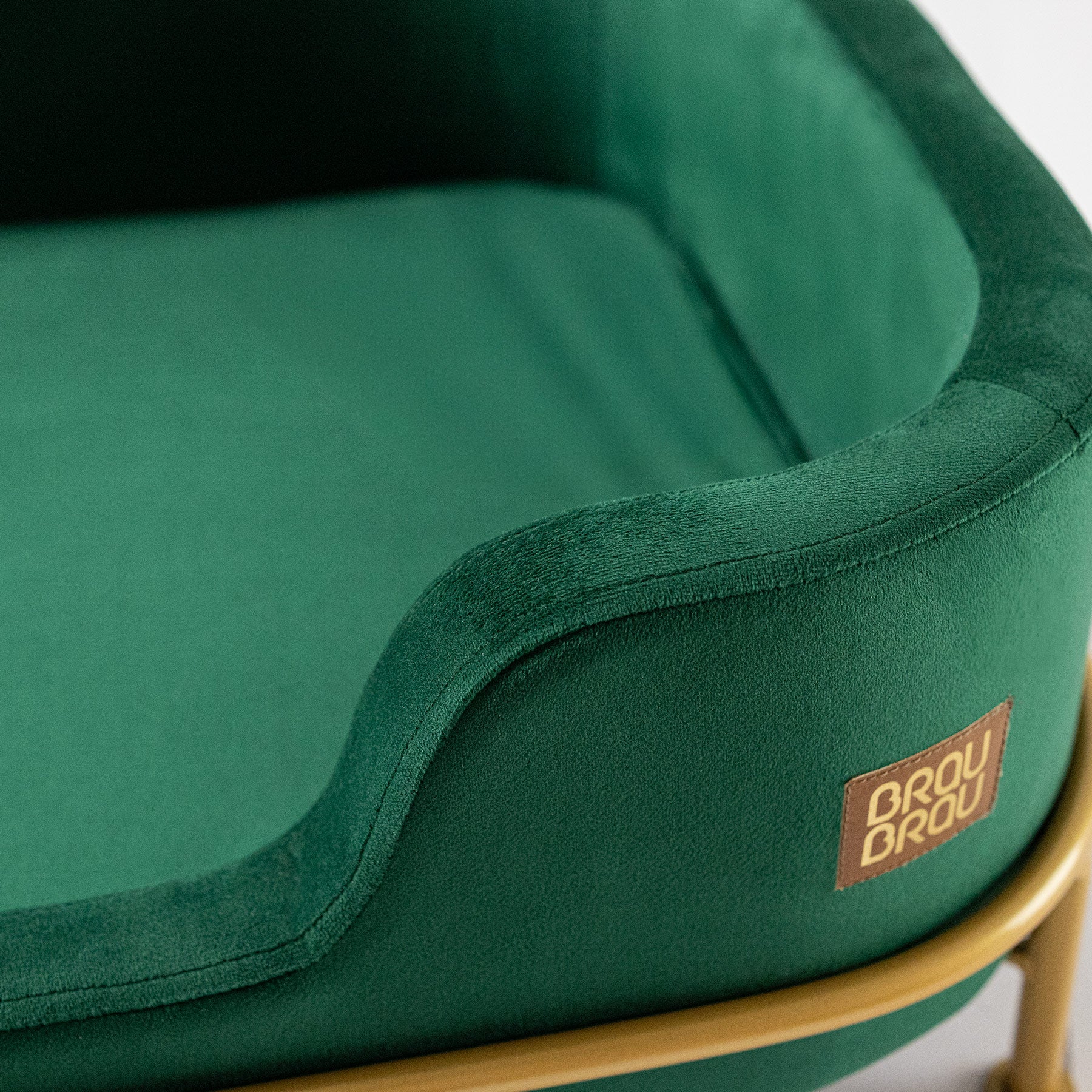 Grünes Sofa - Samt Smaragdgrün BRAUBRAU für Haustiere (Hunde und Katzen)